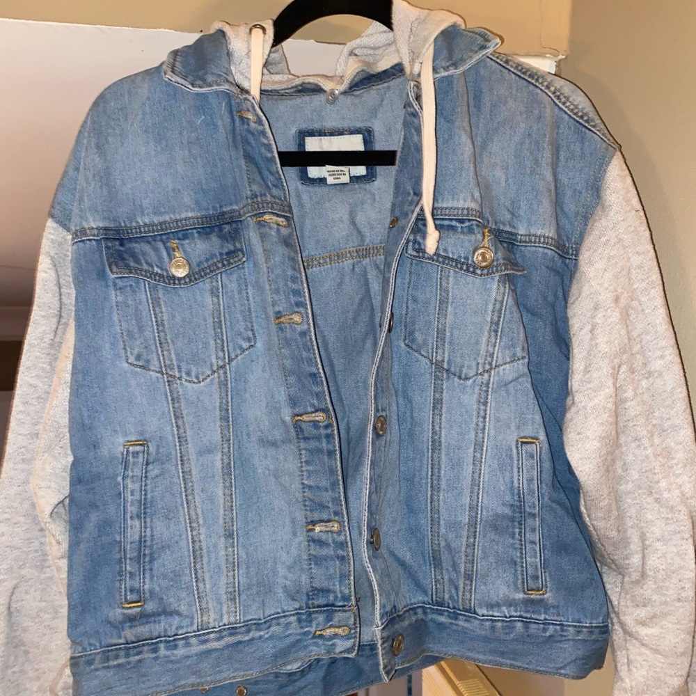Forever 21 Jean jacket sweatshirt so comfy